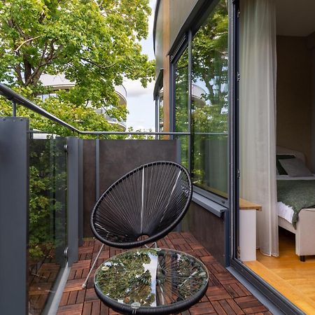 2 Bedroom Apt, 2 Garage Spots & Balconies, Self Check-In, By Cohost Druskininkai Bagian luar foto