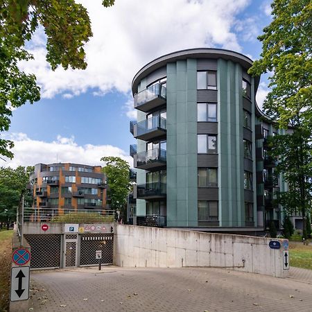 2 Bedroom Apt, 2 Garage Spots & Balconies, Self Check-In, By Cohost Druskininkai Bagian luar foto