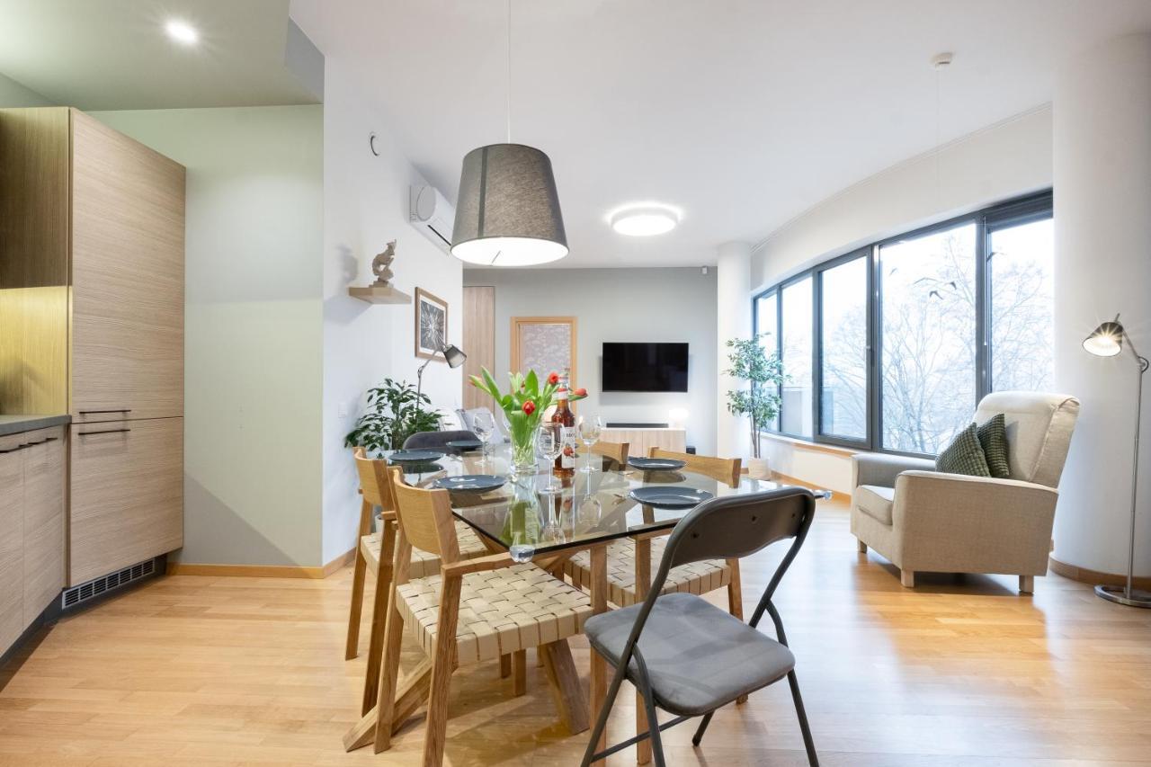 2 Bedroom Apt, 2 Garage Spots & Balconies, Self Check-In, By Cohost Druskininkai Bagian luar foto