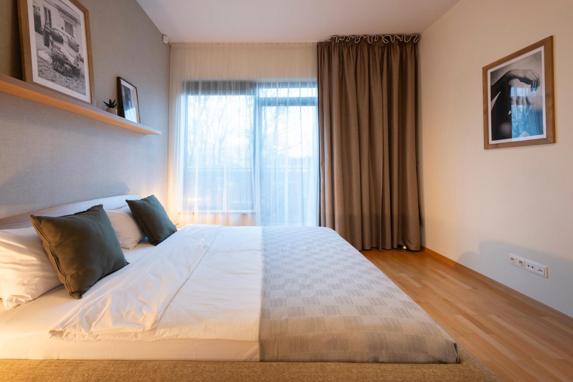 2 Bedroom Apt, 2 Garage Spots & Balconies, Self Check-In, By Cohost Druskininkai Bagian luar foto