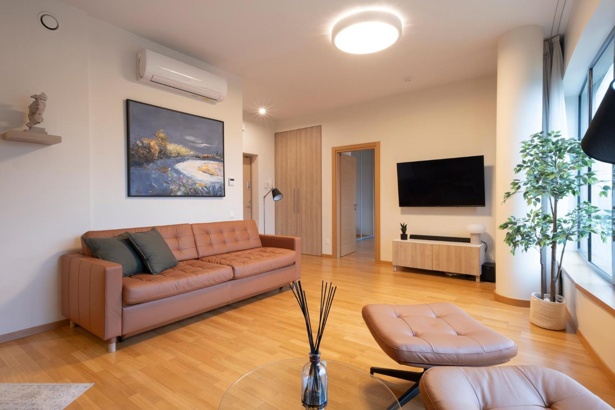 2 Bedroom Apt, 2 Garage Spots & Balconies, Self Check-In, By Cohost Druskininkai Bagian luar foto
