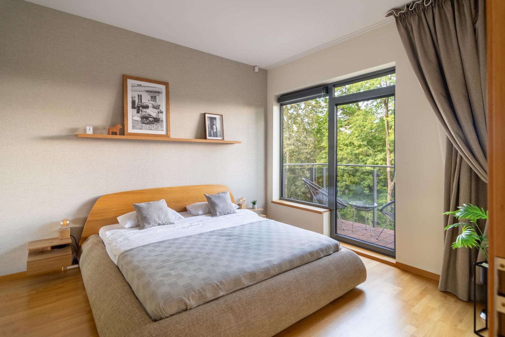 2 Bedroom Apt, 2 Garage Spots & Balconies, Self Check-In, By Cohost Druskininkai Bagian luar foto